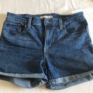 Levi jeans shorts